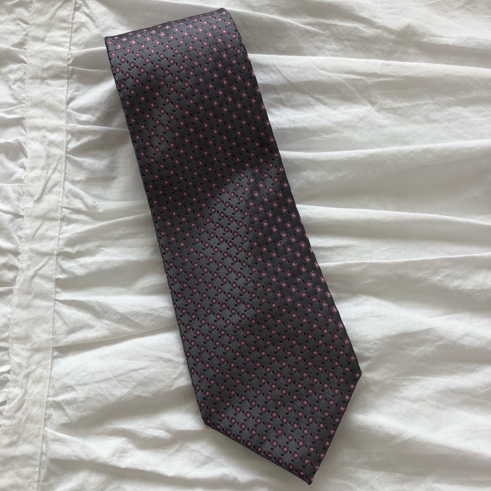 Van Heusen 100% Silk Tie
